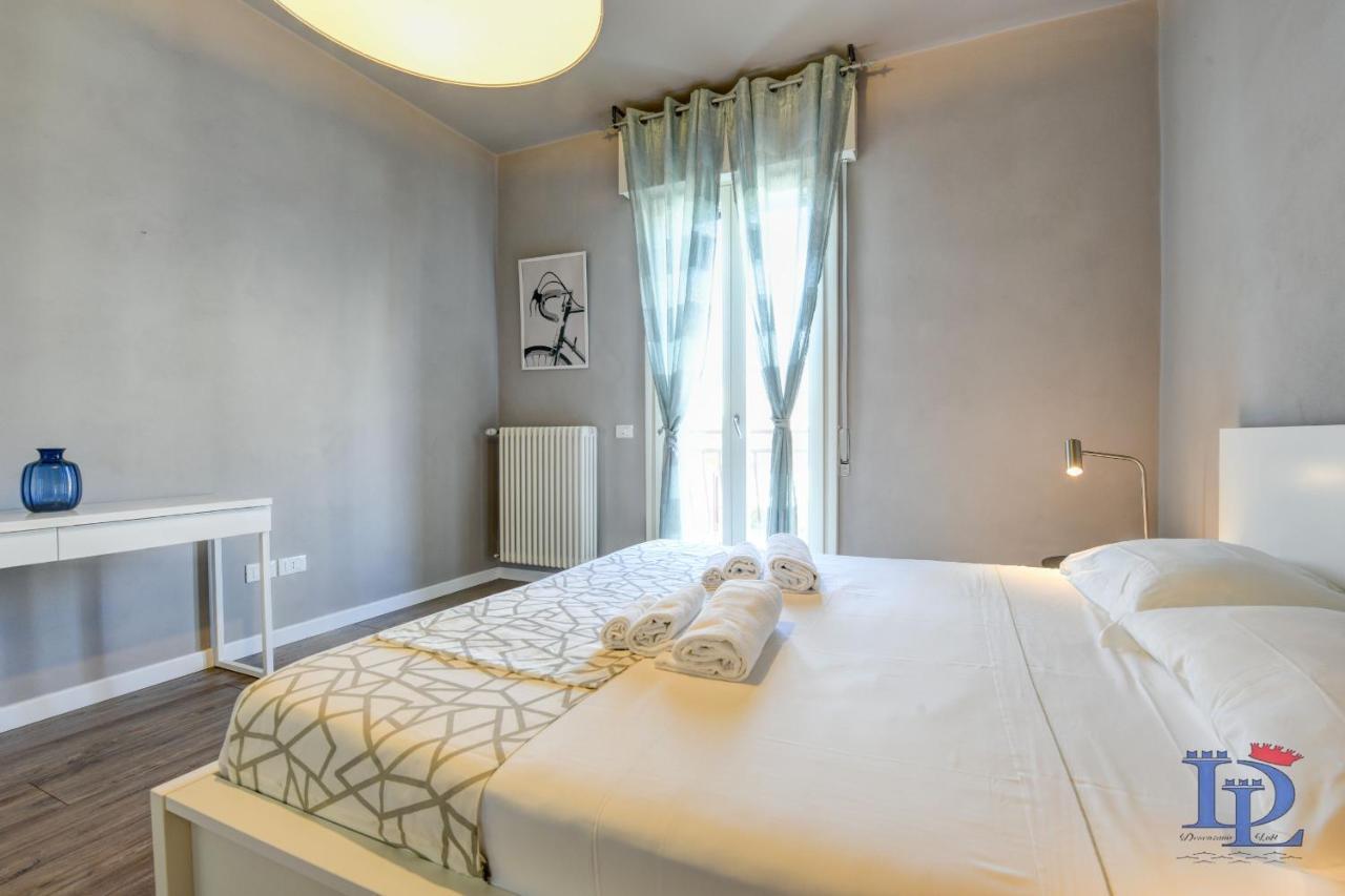 Desenzanoloft Official Partner Marriott Homes & Villas - Bacco Family Apartment Дезенцано-дель-Гарда Екстер'єр фото